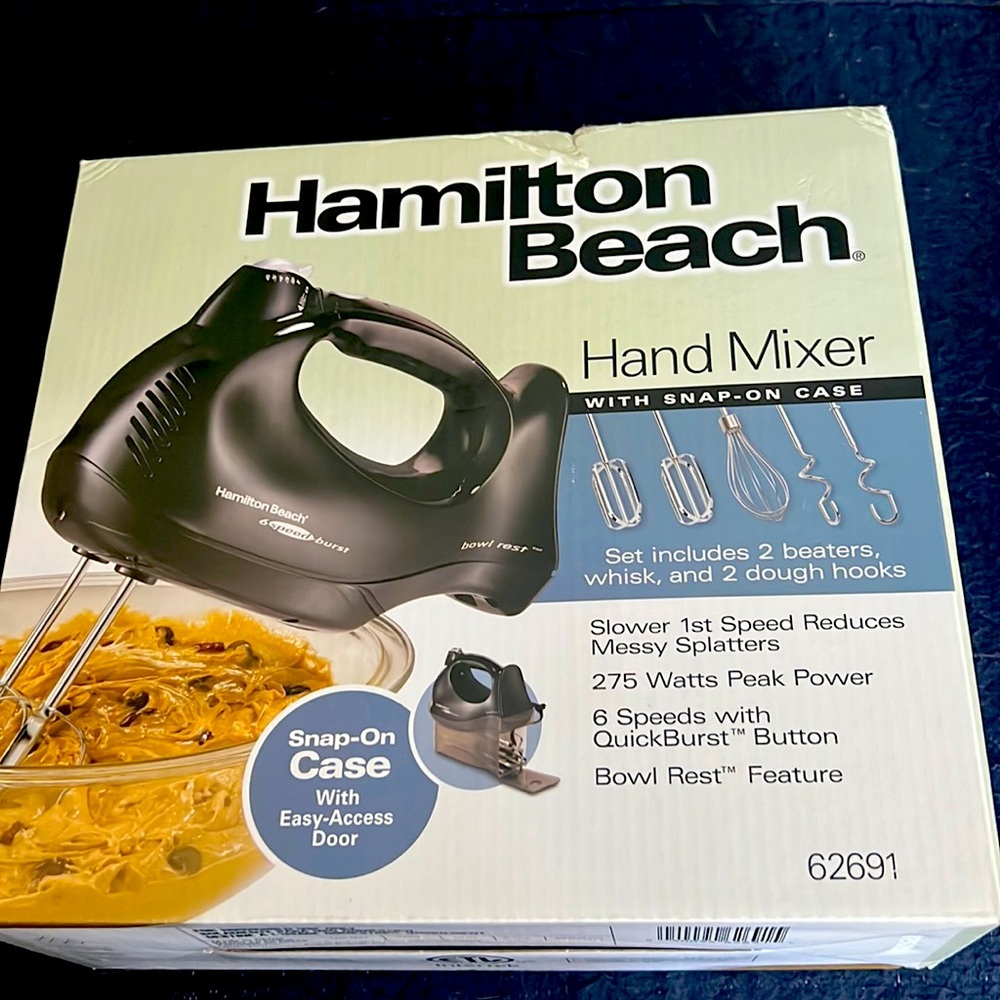 Hand mixer NEW IN BOX